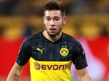 Barcelona tertarik dengan Raphael Guerreiro yang diberi nilai € 25 juta