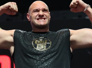 Fury Menyangkal Rumor Sarung Tangan Yang Diisi